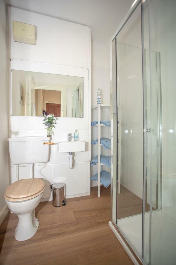 Spacious 2 Bed Apartment In The Heart Of Old Town Édimbourg Extérieur photo